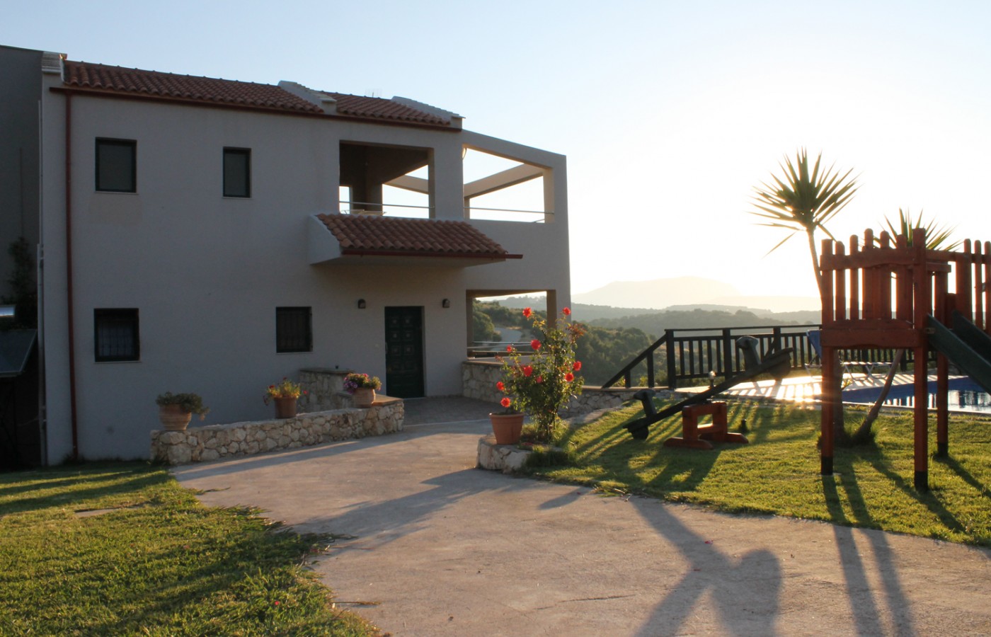 Villas-almyrida - Family villas with panoramic view of Almyrida village and almirida beach